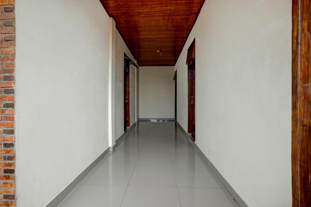 Oyo 3202 Hans Homestay Tuk Tuk Buitenkant foto