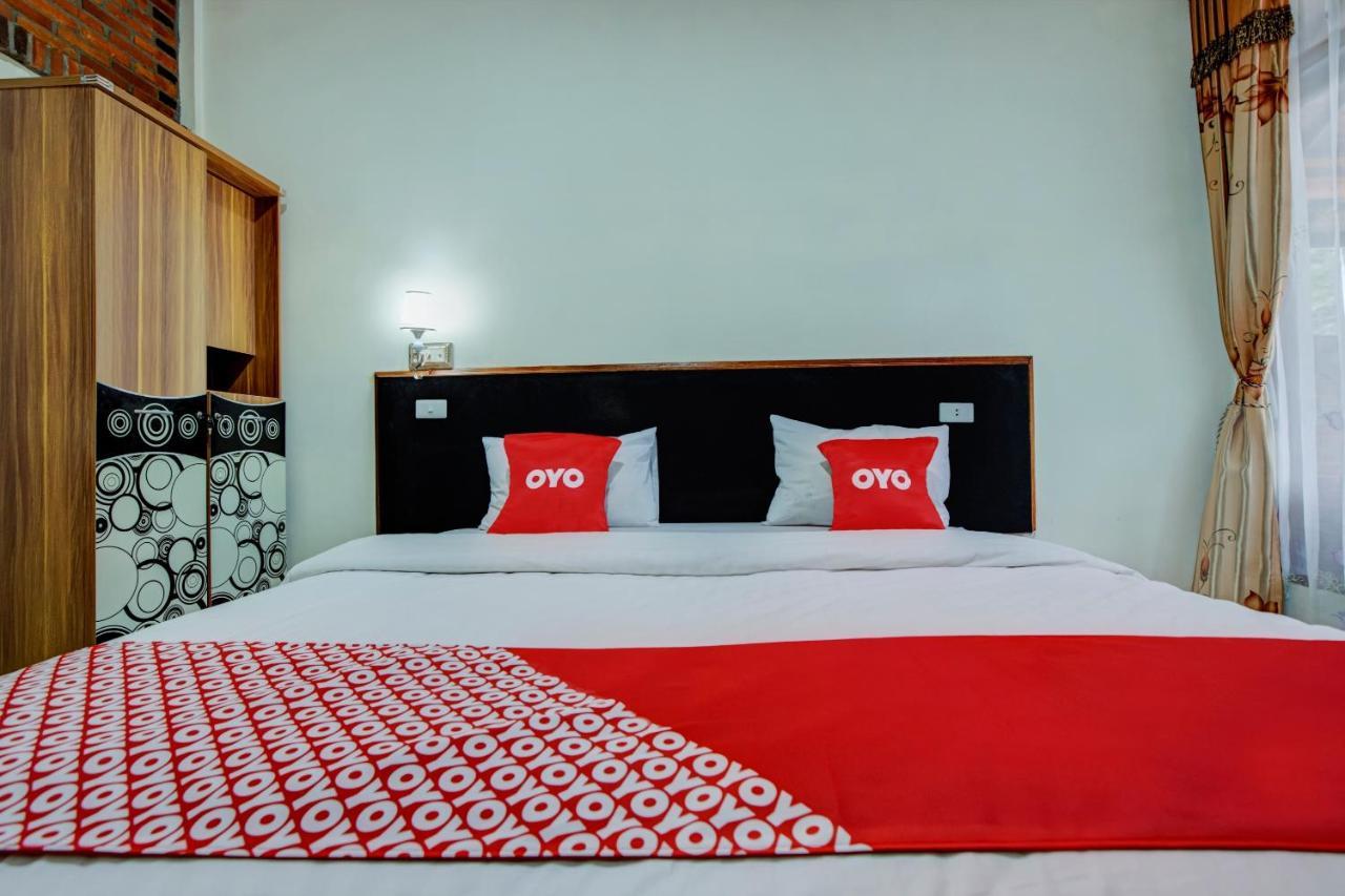 Oyo 3202 Hans Homestay Tuk Tuk Buitenkant foto