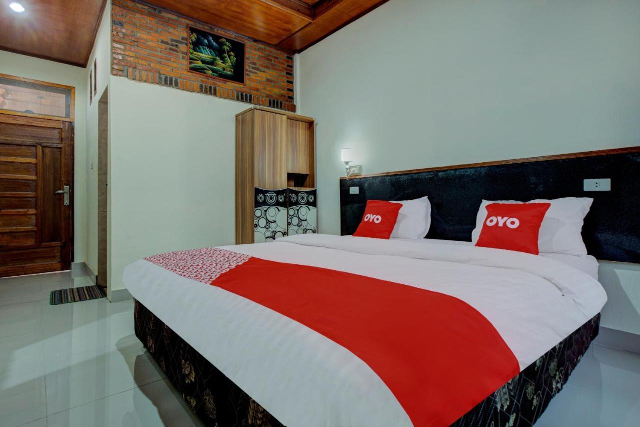 Oyo 3202 Hans Homestay Tuk Tuk Buitenkant foto